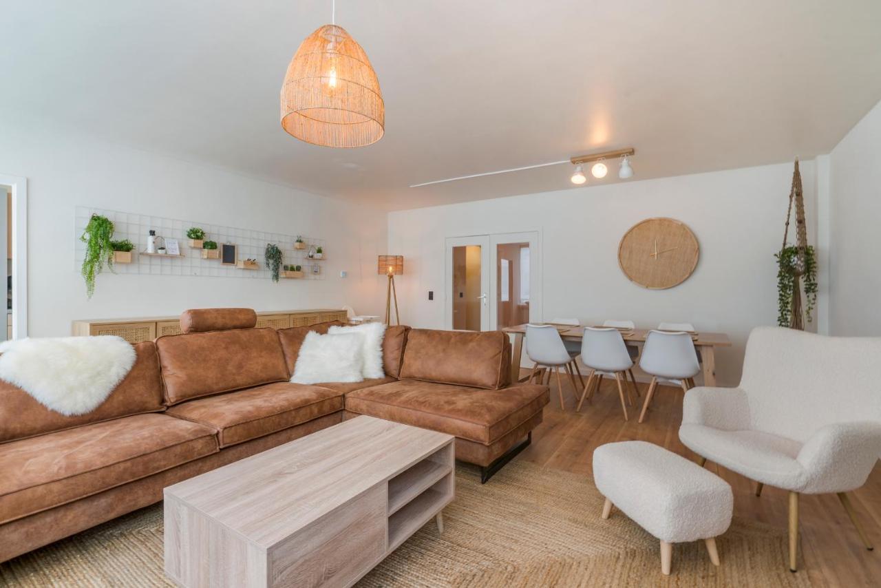 Ruim En Warm Appartement In De Winkelstraat Van Oostende Eksteriør bilde